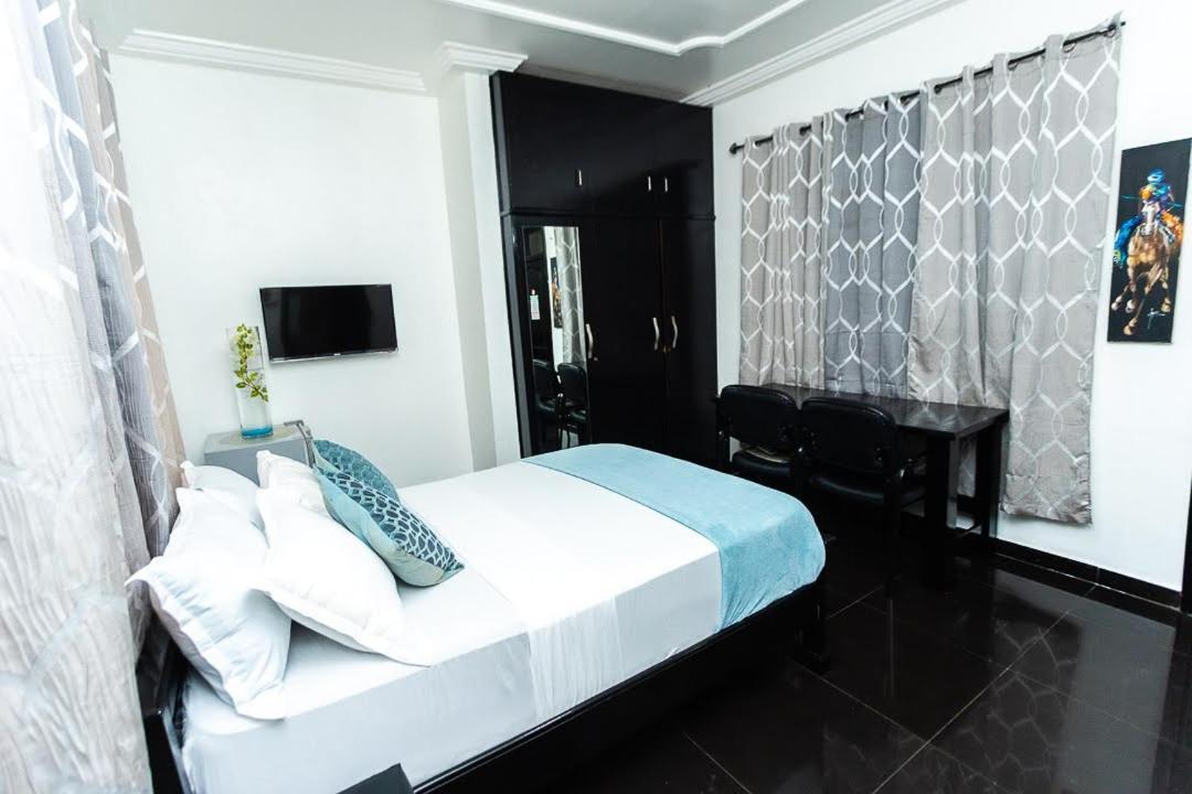 Dann Residence Ogbodjo Exterior foto