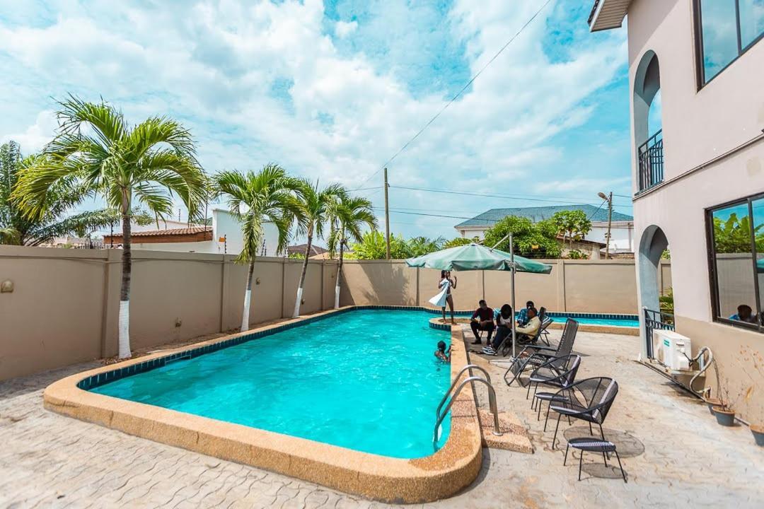 Dann Residence Ogbodjo Exterior foto