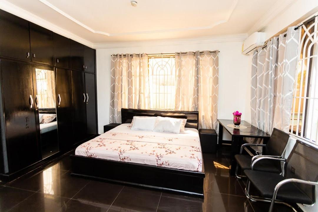 Dann Residence Ogbodjo Exterior foto