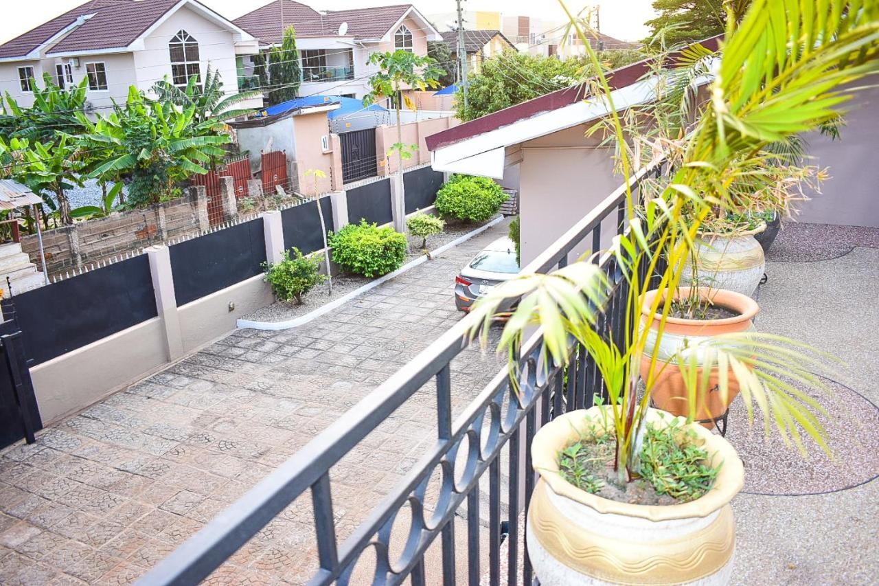 Dann Residence Ogbodjo Exterior foto